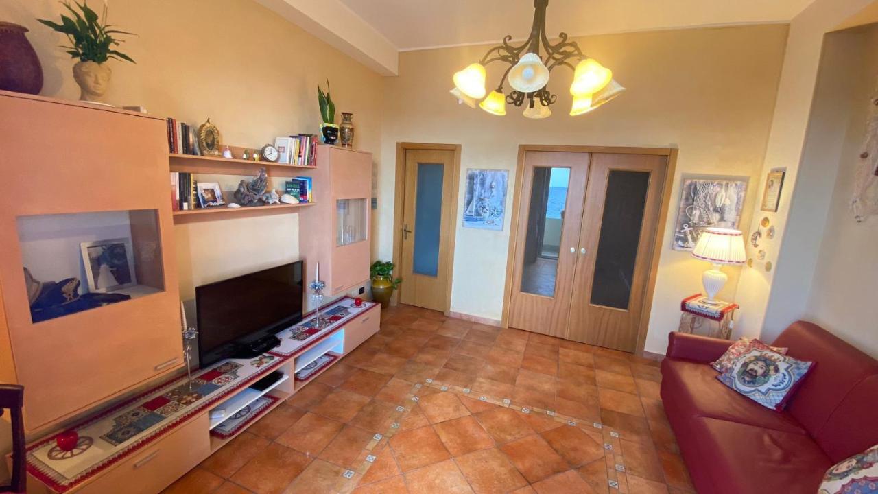 Nice Sicily Little Family Home อาชิเรอาเล ภายนอก รูปภาพ