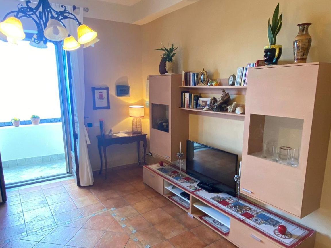 Nice Sicily Little Family Home อาชิเรอาเล ภายนอก รูปภาพ
